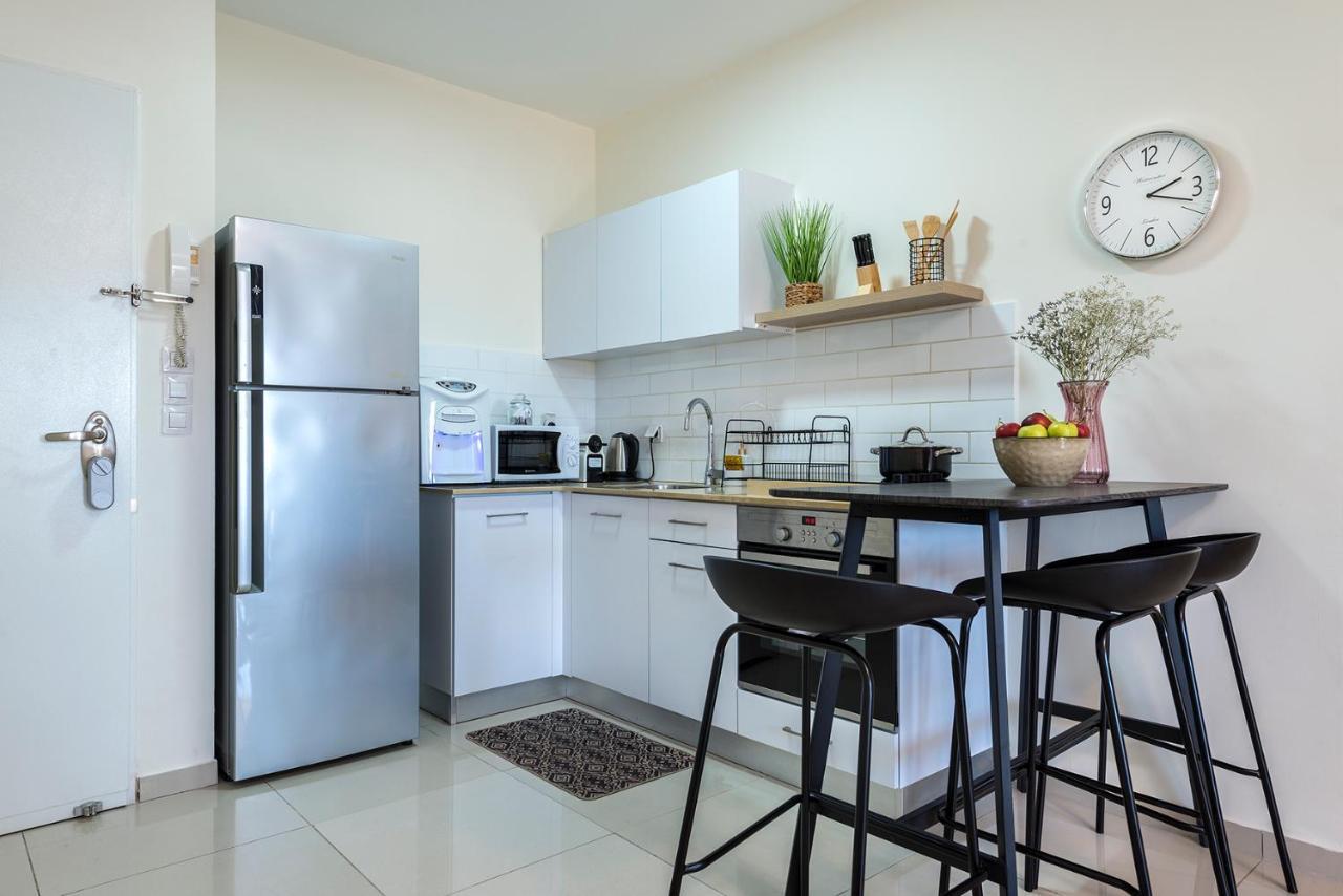 Melony Apartments Yam Suf Street إيلات المظهر الخارجي الصورة